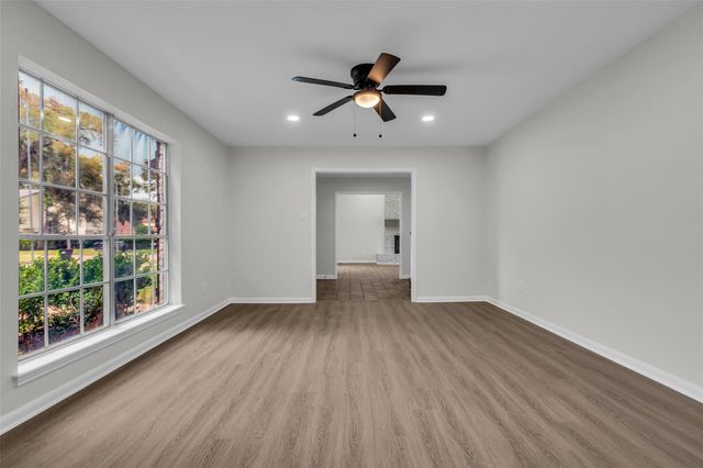3911 Pecan Valley Drive, Missouri City, TX 77459