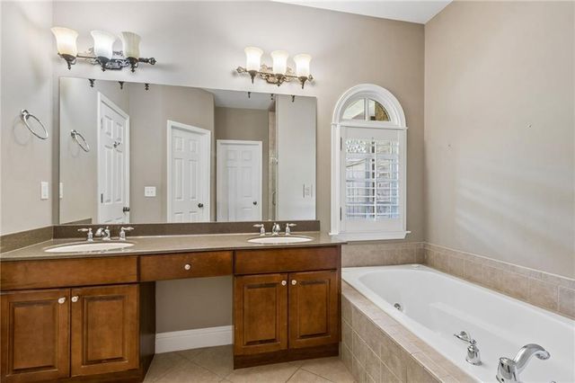 592 Parkside Village NW Way, Marietta, GA 30060