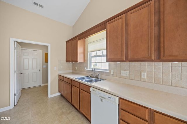 517 Walnut Crossing Drive, Whitsett, NC 27377