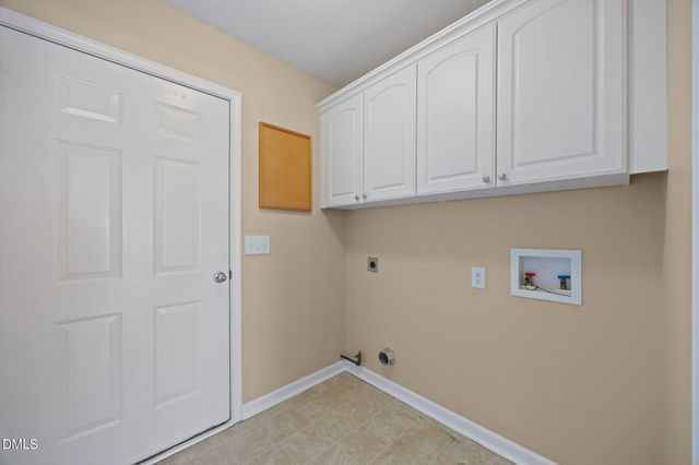 517 Walnut Crossing Drive, Whitsett, NC 27377