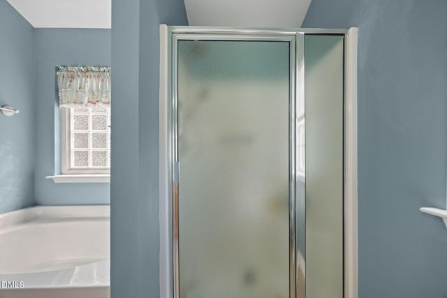 517 Walnut Crossing Drive, Whitsett, NC 27377