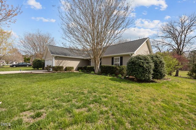 517 Walnut Crossing Drive, Whitsett, NC 27377