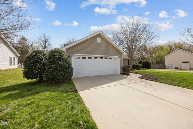 517 Walnut Crossing Drive, Whitsett, NC 27377