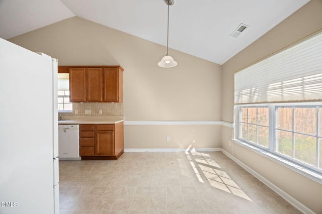 517 Walnut Crossing Drive, Whitsett, NC 27377