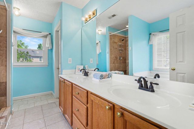 208 Arlington Ridge, Cary, NC 27513