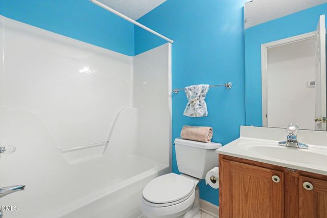 208 Arlington Ridge, Cary, NC 27513