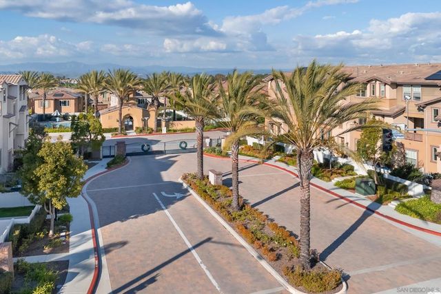 1118 Via Lucero, Oceanside, CA 92056