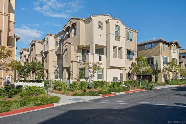 1118 Via Lucero, Oceanside, CA 92056