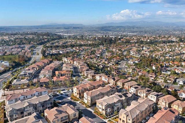 1118 Via Lucero, Oceanside, CA 92056