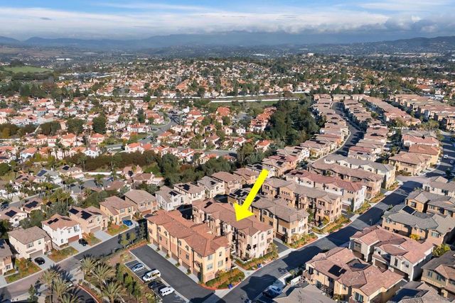 1118 Via Lucero, Oceanside, CA 92056