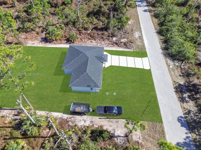 855 Foxtail, Other City - In The State Of Florida, FL 33974