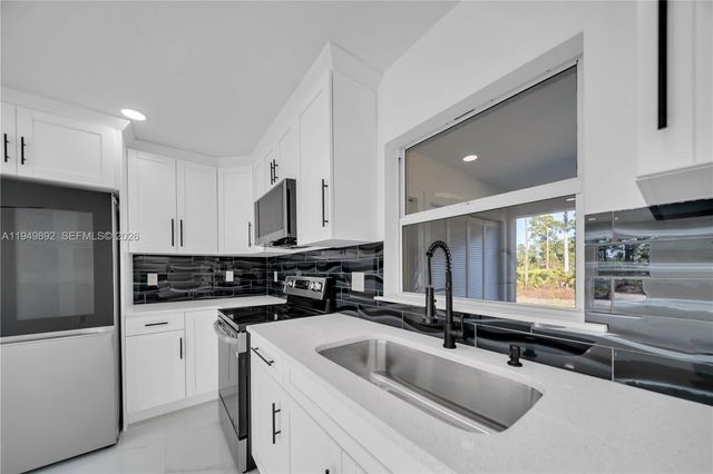 855 Foxtail, Other City - In The State Of Florida, FL 33974