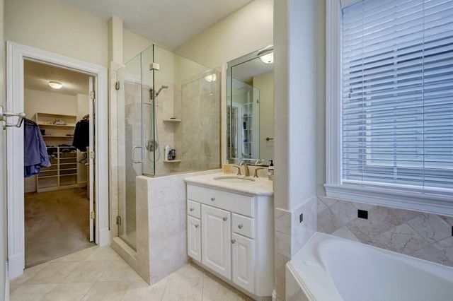 848 W 25th Street C, Houston, TX 77008