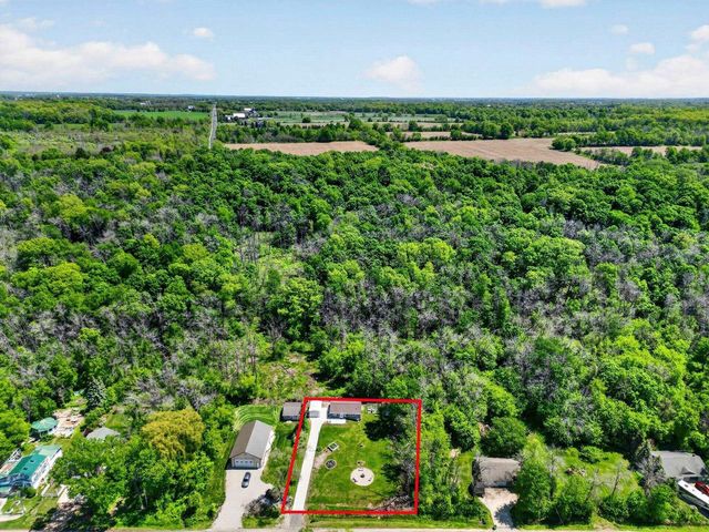N6788 HARRISON ROAD, Hilbert, WI 54129