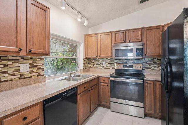 2329 E ORANGEHILL AVENUE, Palm Harbor, FL 34683