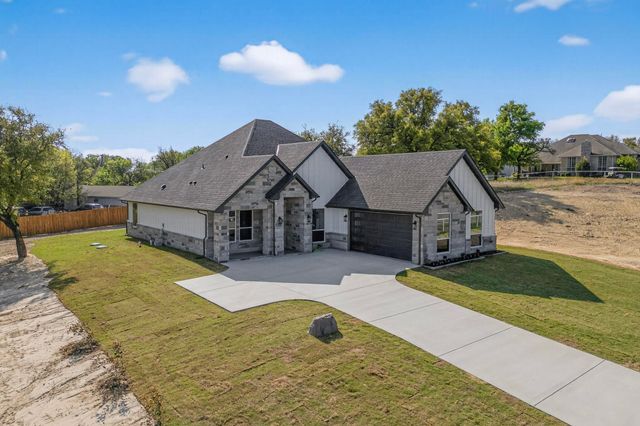 1501 Rider, Azle, TX 76020