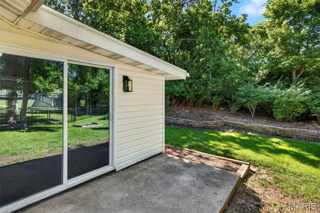 26 Dorchester Court, St Peters, MO 63376