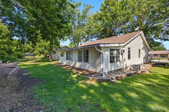 26 Dorchester Court, St Peters, MO 63376