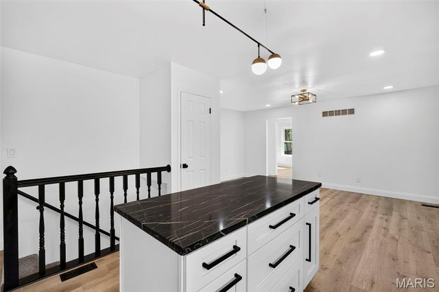 26 Dorchester Court, St Peters, MO 63376