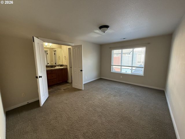 1169 Se ALIKA Ave, Hillsboro, OR 97123