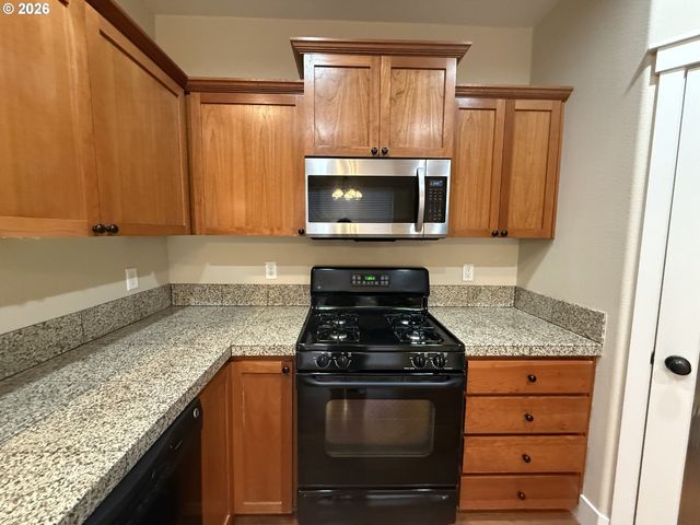 1169 Se ALIKA Ave, Hillsboro, OR 97123