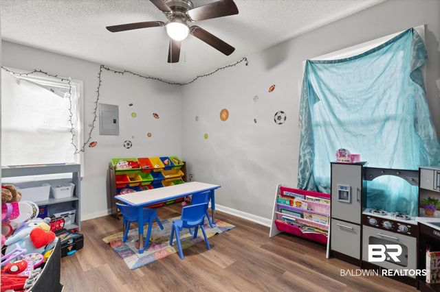 1465 Mamie Dr, Mobile, AL 36618