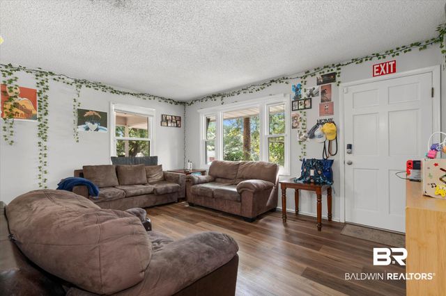 1465 Mamie Dr, Mobile, AL 36618