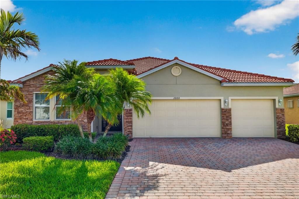 Image 1 of property listing at 3000 Sunset Pointe CIR, Cape Coral, FL 33914