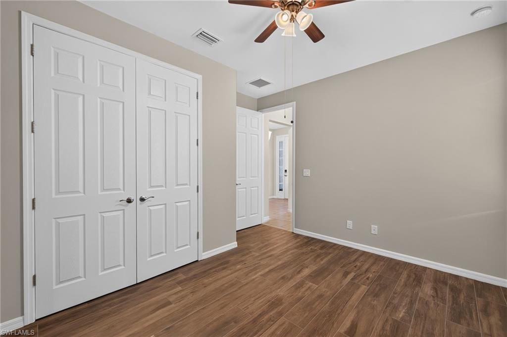 Image 22 of property listing at 3000 Sunset Pointe CIR, Cape Coral, FL 33914