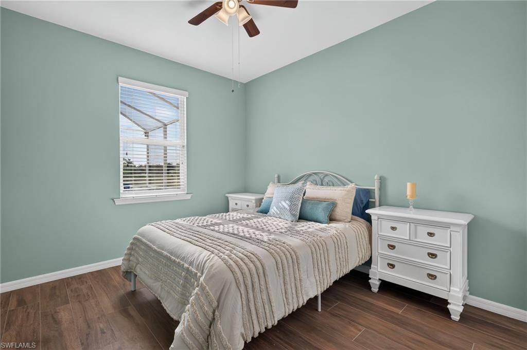 Image 24 of property listing at 3000 Sunset Pointe CIR, Cape Coral, FL 33914