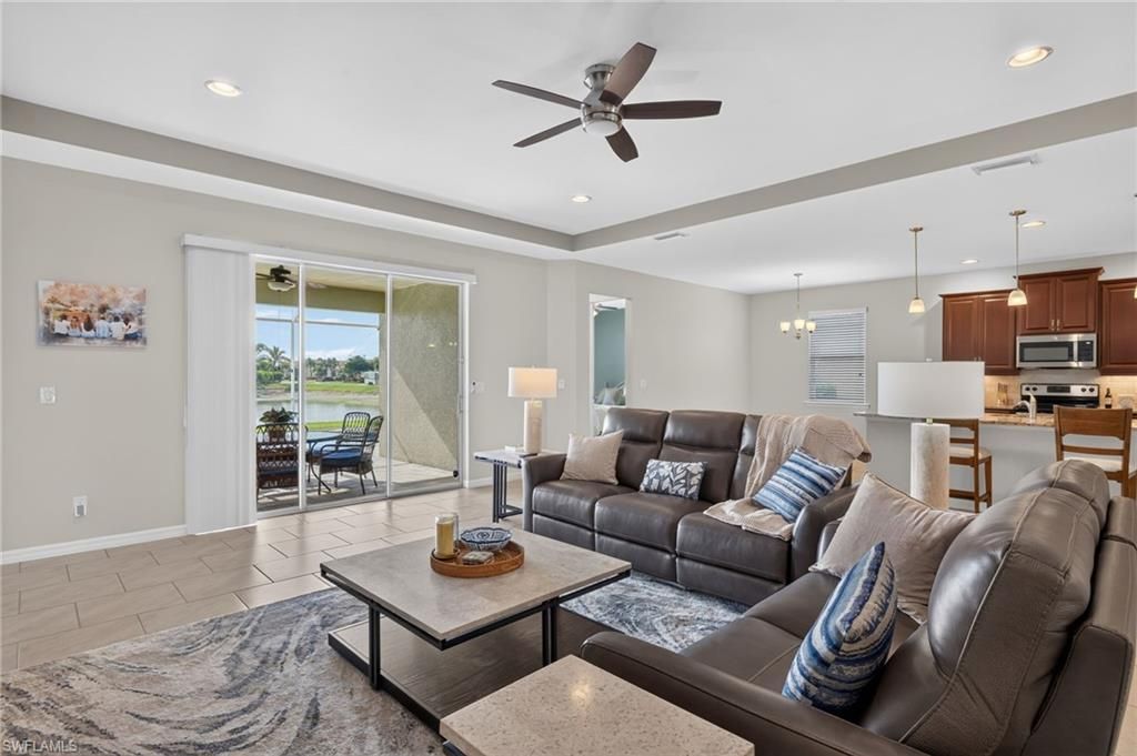 Image 3 of property listing at 3000 Sunset Pointe CIR, Cape Coral, FL 33914