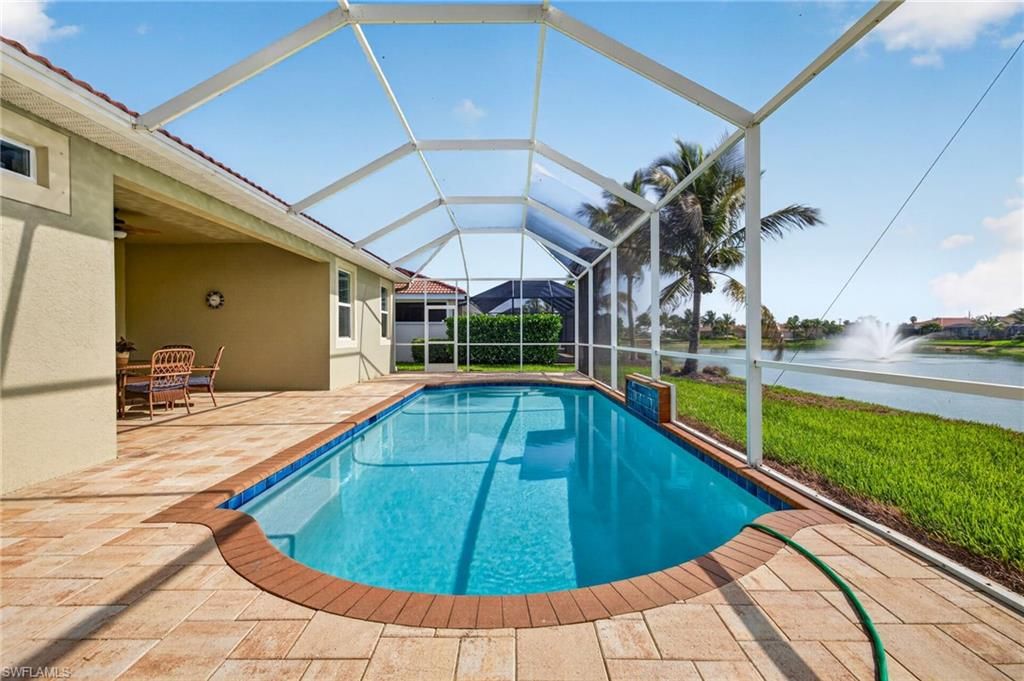 Image 30 of property listing at 3000 Sunset Pointe CIR, Cape Coral, FL 33914