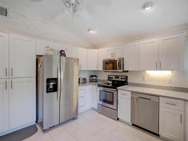 934 LUCAS LANE, Oldsmar, FL 34677
