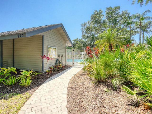 934 LUCAS LANE, Oldsmar, FL 34677