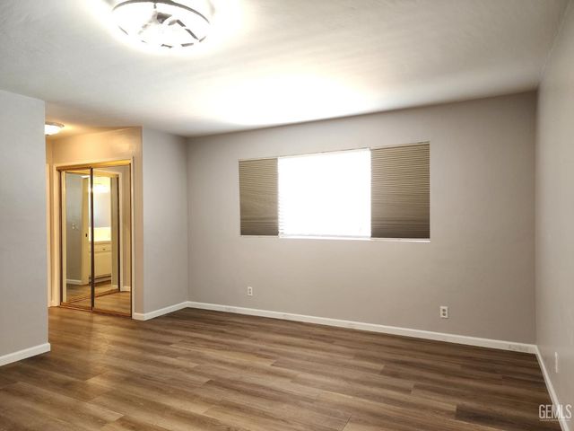 7913 Westlorne Court, Bakersfield, CA 93309