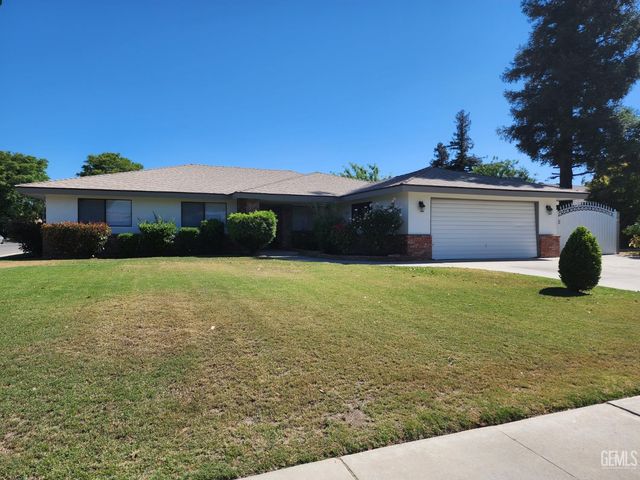 7913 Westlorne Court, Bakersfield, CA 93309