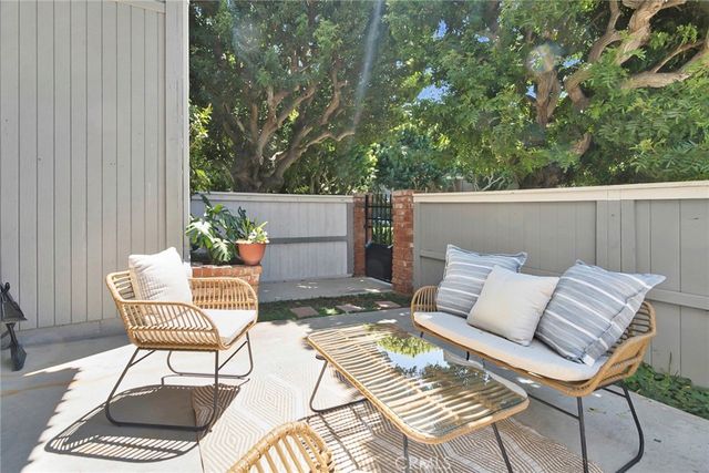 4478 Shorebird Dr. 10, Huntington Beach, CA 92649