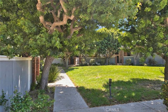 4478 Shorebird Dr. 10, Huntington Beach, CA 92649