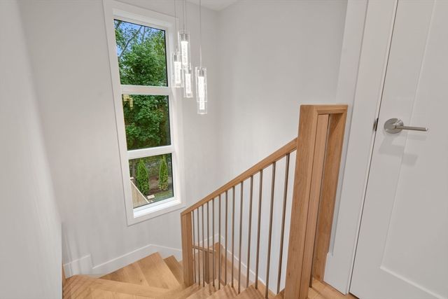 2202 Commonwealth Ave 1, Newton, MA 02466