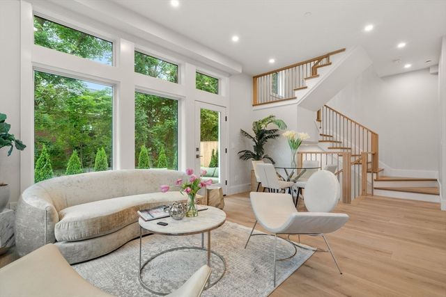 2202 Commonwealth Ave 1, Newton, MA 02466