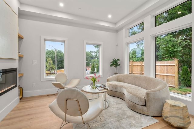 2202 Commonwealth Ave 1, Newton, MA 02466