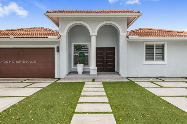 15932 SW 101st Ter, Miami, FL 33196