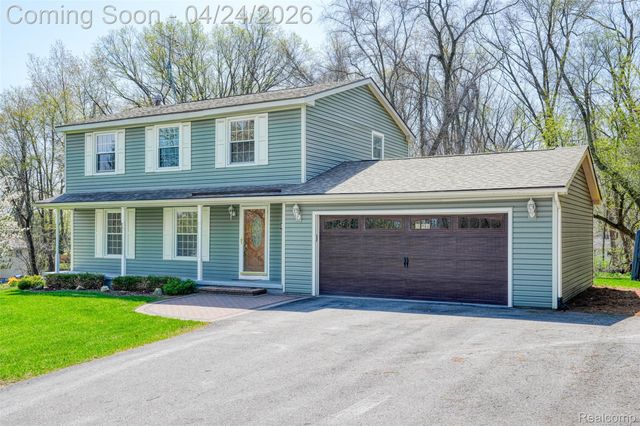 6056 Superior Drive, Green Oak Township, MI 48116