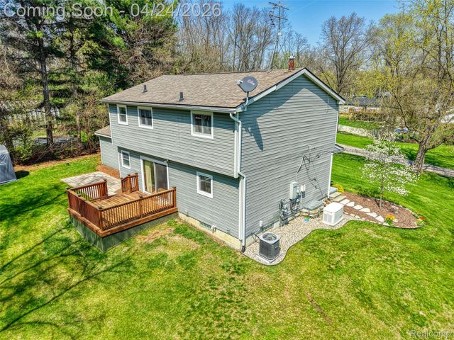 6056 Superior Drive, Green Oak Township, MI 48116