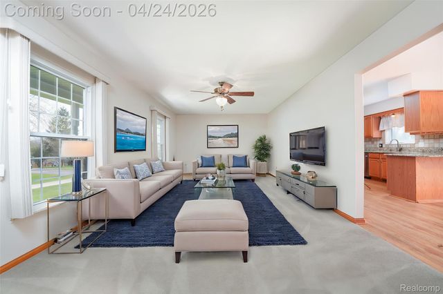 6056 Superior Drive, Green Oak Township, MI 48116