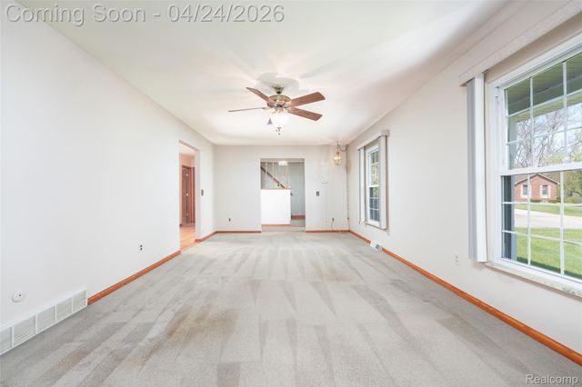 6056 Superior Drive, Green Oak Township, MI 48116