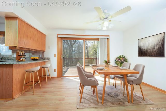 6056 Superior Drive, Green Oak Township, MI 48116