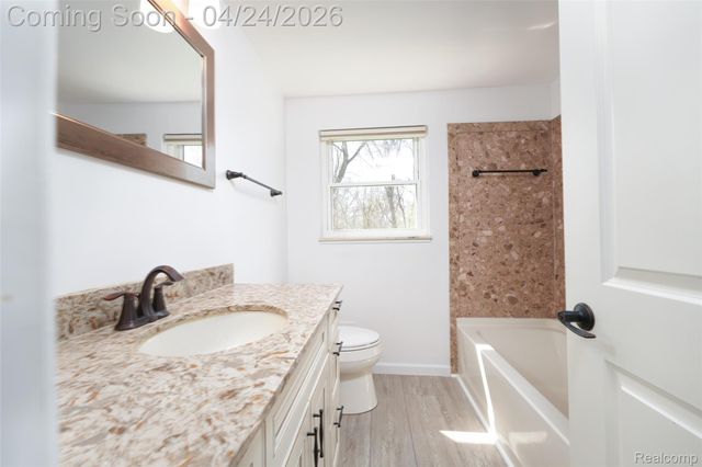 6056 Superior Drive, Green Oak Township, MI 48116