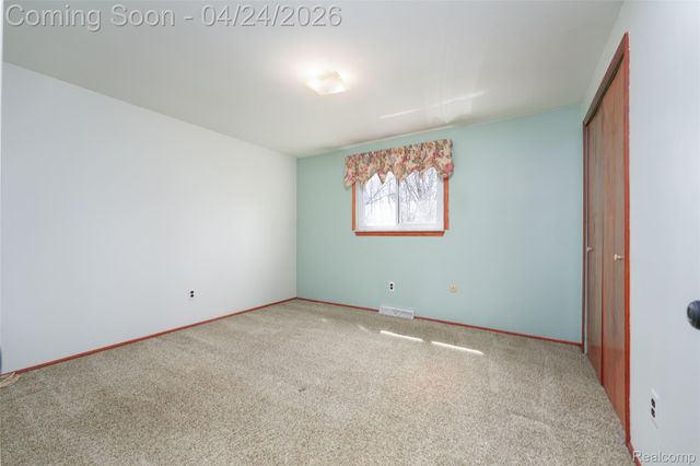 6056 Superior Drive, Green Oak Township, MI 48116