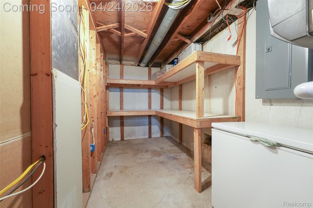 6056 Superior Drive, Green Oak Township, MI 48116